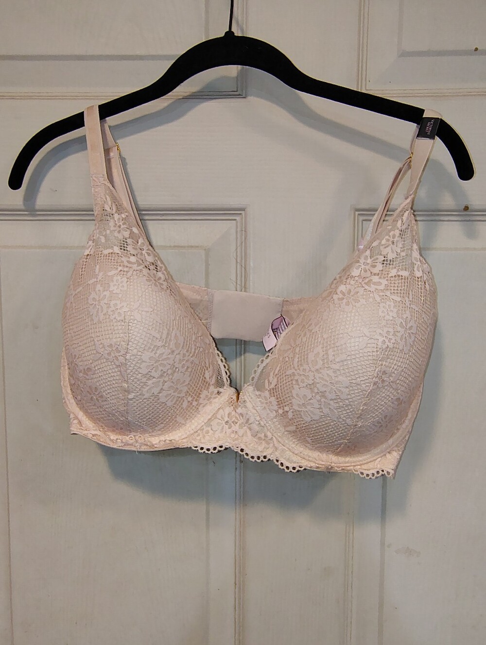 NWT Victoria's Secret Size 36 DDD Pink Lace Bra